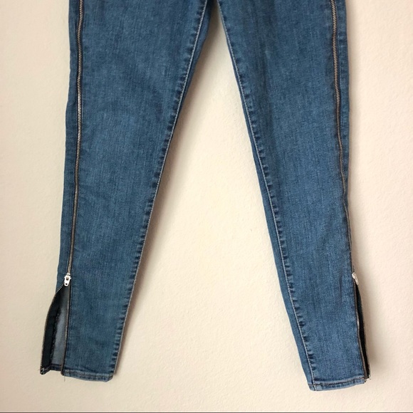 \Levi’s\• Mile High Super Skinny Side Zipper Jeans - Picture 8 of 16